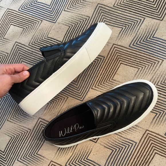 Wild Pair Slip On Shoes - Picture 7 of 9